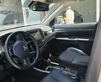 Mietwagen Mitsubishi Outlander 2019 in Georgien, mit Benzin-Kraftstoff und  PS ➤ Ab 120 GEL pro Tag.