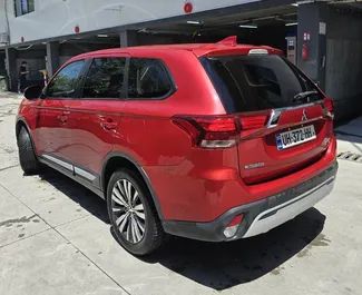 Mietwagen Mitsubishi Outlander 2019 in Georgien, mit Benzin-Kraftstoff und  PS ➤ Ab 120 GEL pro Tag.