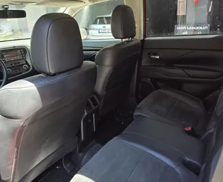 Mitsubishi Outlander 2019 zur Miete verfügbar in Tiflis, mit Kilometerbegrenzung unbegrenzte.