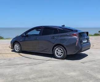 Mietwagen Toyota Prius 2017 in Georgien, mit Hybride-Kraftstoff und 121 PS ➤ Ab 74 GEL pro Tag.