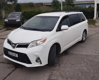 Autovermietung Toyota Sienna Nr.15913 Automatisch in Kutaisi, ausgestattet mit einem 3,5L Motor ➤ Von Giorgi in Georgien.