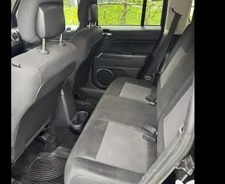 Mietwagen Jeep Patriot 2017 in Georgien, mit Benzin-Kraftstoff und 169 PS ➤ Ab 89 GEL pro Tag.