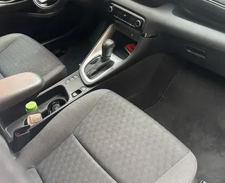 Mietwagen Toyota Yaris 2024 in Montenegro, mit Hybride-Kraftstoff und 115 PS ➤ Ab 35 EUR pro Tag.