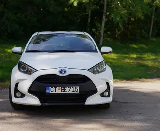 Autovermietung Toyota Yaris Nr.16615 Automatisch in Budva, ausgestattet mit einem 1,5L Motor ➤ Von Filip in Montenegro.