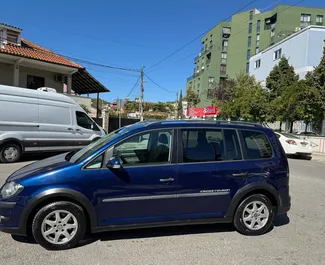 Mietwagen Volkswagen Touran 2010 in Albanien, mit Benzin-Kraftstoff und  PS ➤ Ab 30 EUR pro Tag.