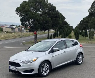 Frontansicht eines Mietwagens Ford Focus in Tiflis, Georgien ✓ Auto Nr.16567. ✓ Automatisch TM ✓ 0 Bewertungen.