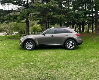 Frontansicht eines Mietwagens Infiniti QX70 in Tiflis, Georgien ✓ Auto Nr.13463. ✓ Automatisch TM ✓ 3 Bewertungen.
