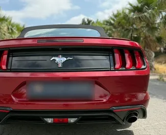 Ford Mustang Cabrio 2022 zur Miete verfügbar in Alicante, mit Kilometerbegrenzung 200 km/Tag.
